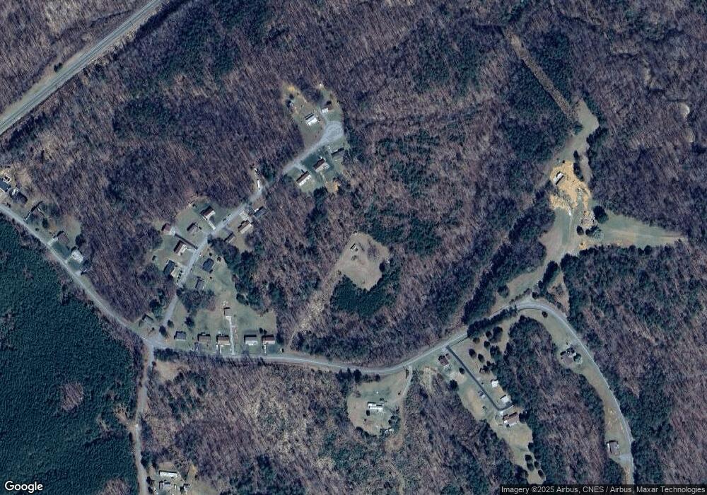 337 Lawrence Dr, Martinsville, VA 24112 - photo 1