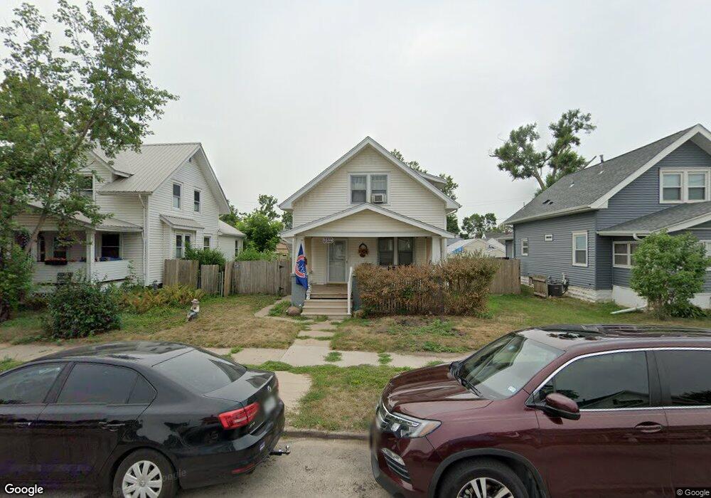 1834 Hamilton St SW, Cedar Rapids, IA 52404 - photo 1