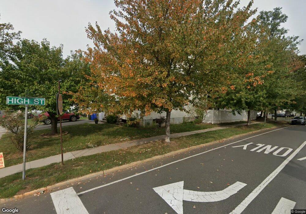 752 Center St, Dunellen, NJ 08812 - photo 1