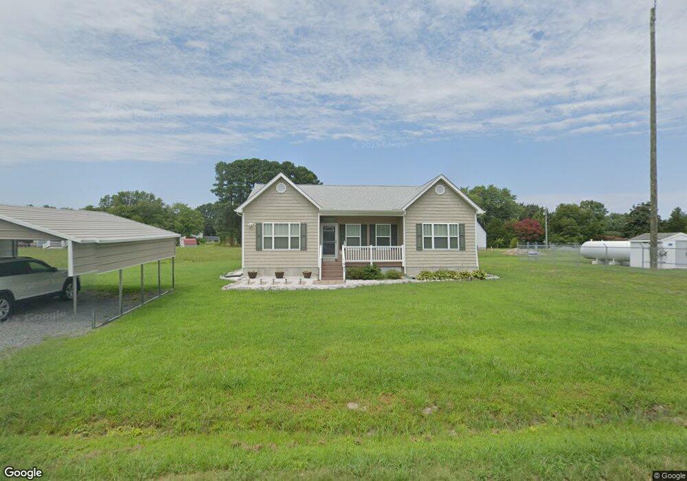 945 Ebb Tide Dr, Colonial Beach, VA 22443 - photo 1