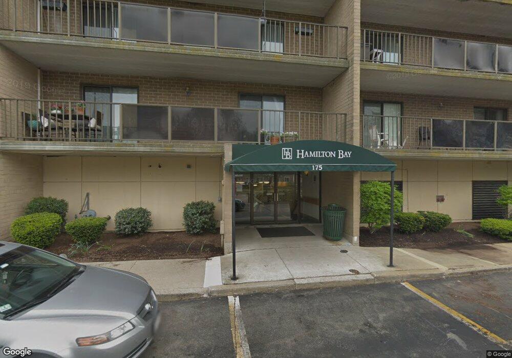 Hamilton Bay unit A67, Quincy, MA 02171 - photo 1