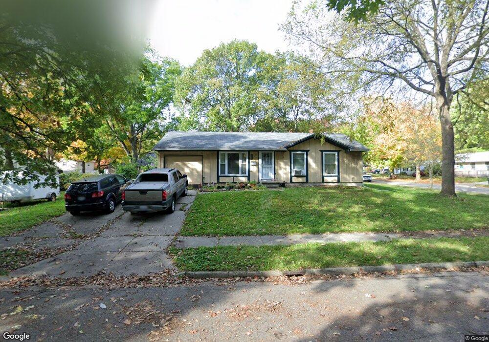 3100 Shetland Rd, Lansing, MI 48911 - photo 1