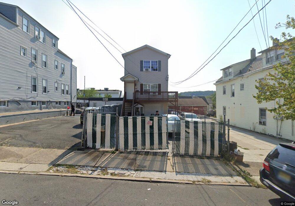 294 Paxton St unit 2, Paterson, NJ 07503 - photo 1