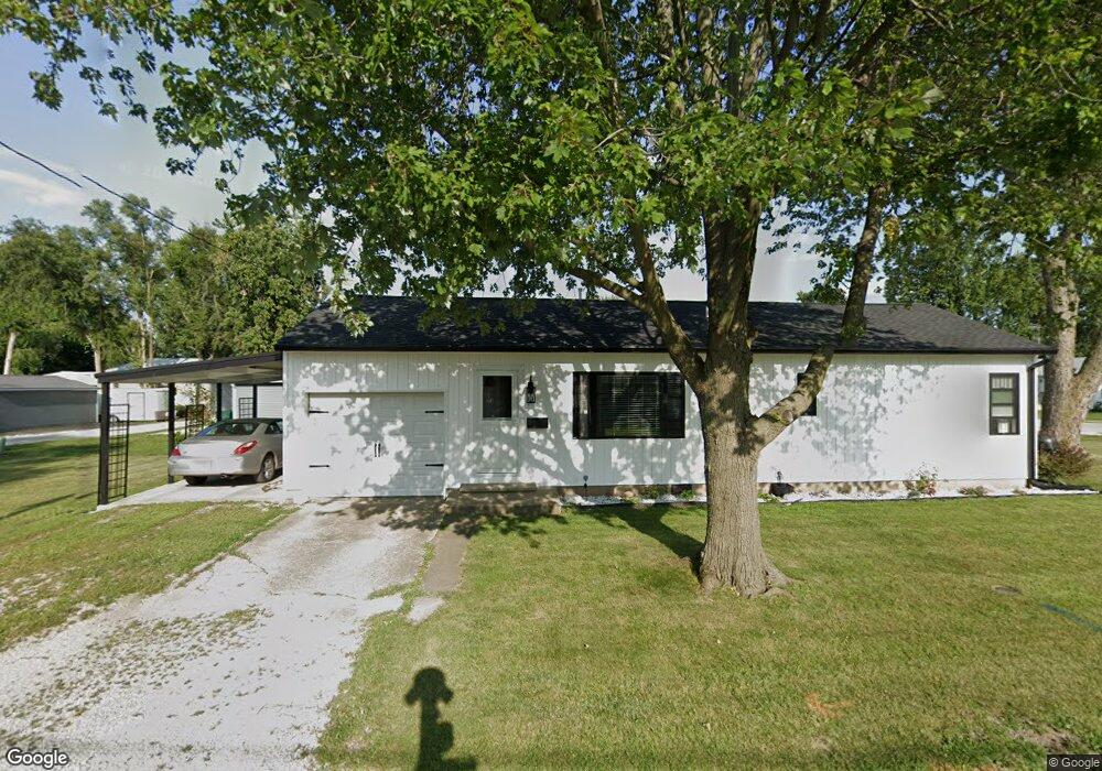 501 N Carico St, Tuscola, IL 61953 - photo 1