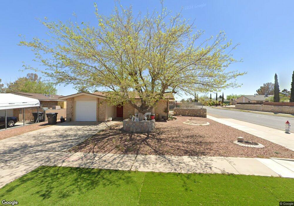 15332 Fairwood Ct, Horizon City, TX 79928 - photo 1