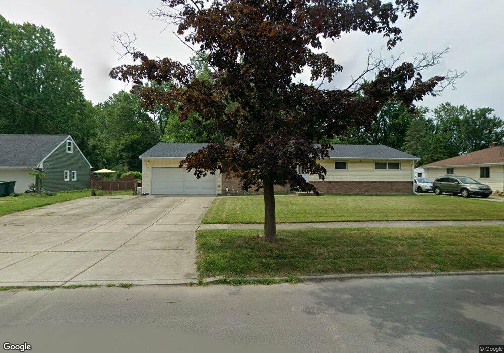 1420 Birch Dr, North Tonawanda, NY 14120 - photo 1