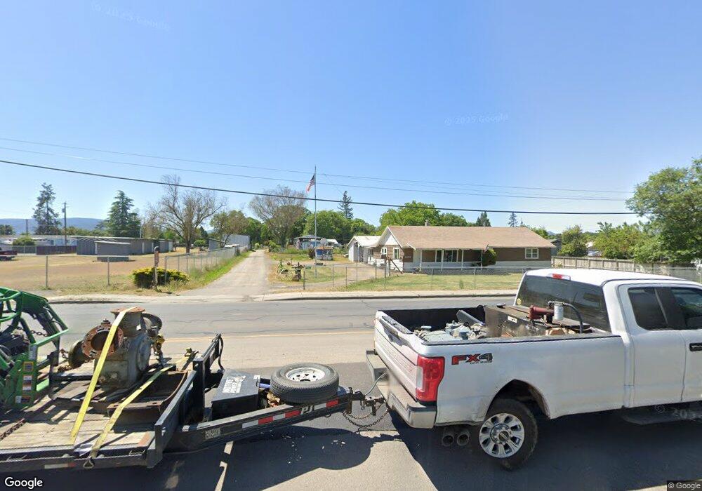 5349 Table Rock Rd, Central Point, OR 97502 - photo 1