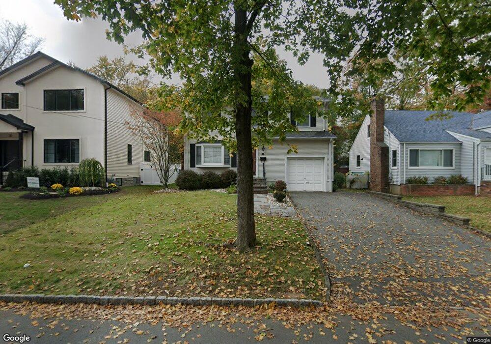 28 Mount Pleasant Pkwy, Livingston, NJ 07039 - photo 1