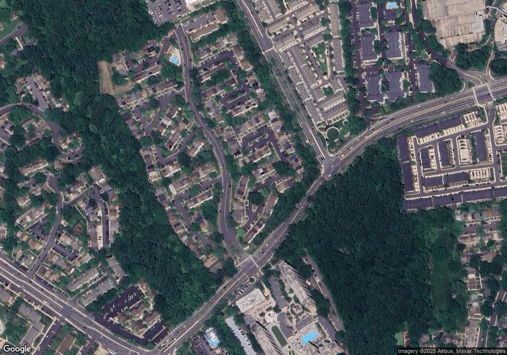 3072 White Birch Ct, Fairfax, VA 22031 - photo 1