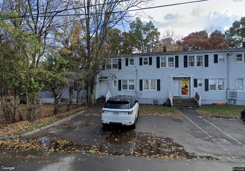 112 Proctor St, Waterbury, CT 06706 - photo 1