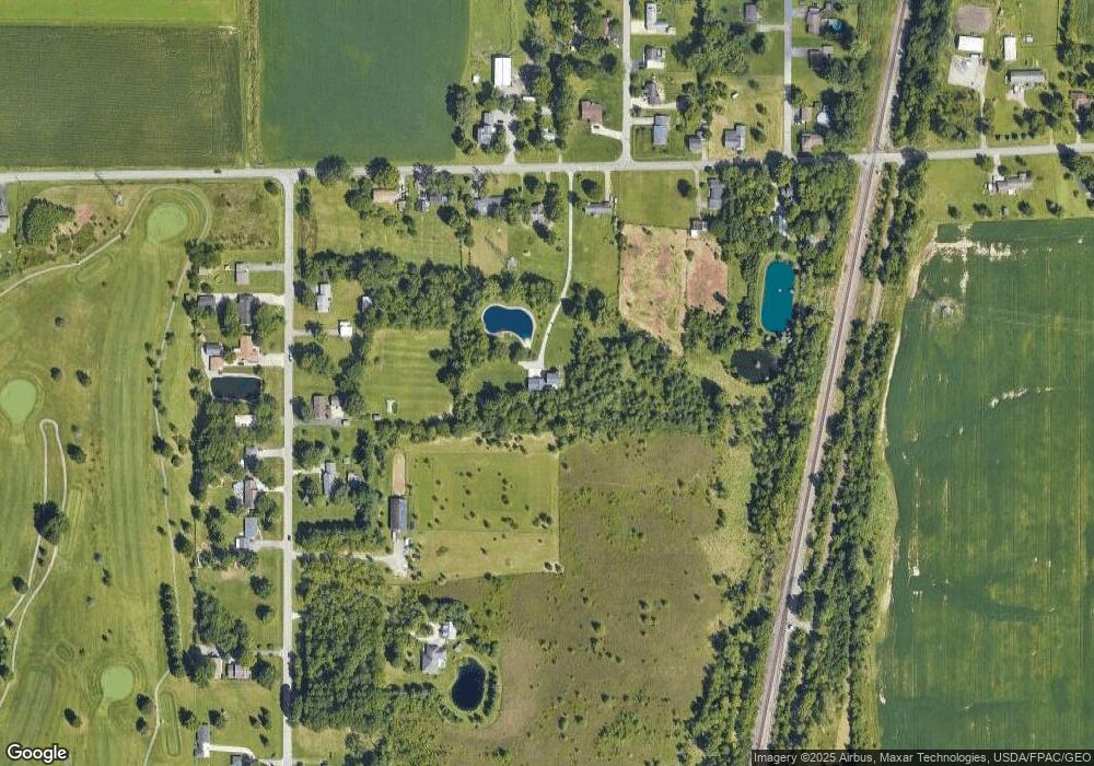 828 Lutz Rd, Lima, OH 45801 - photo 1