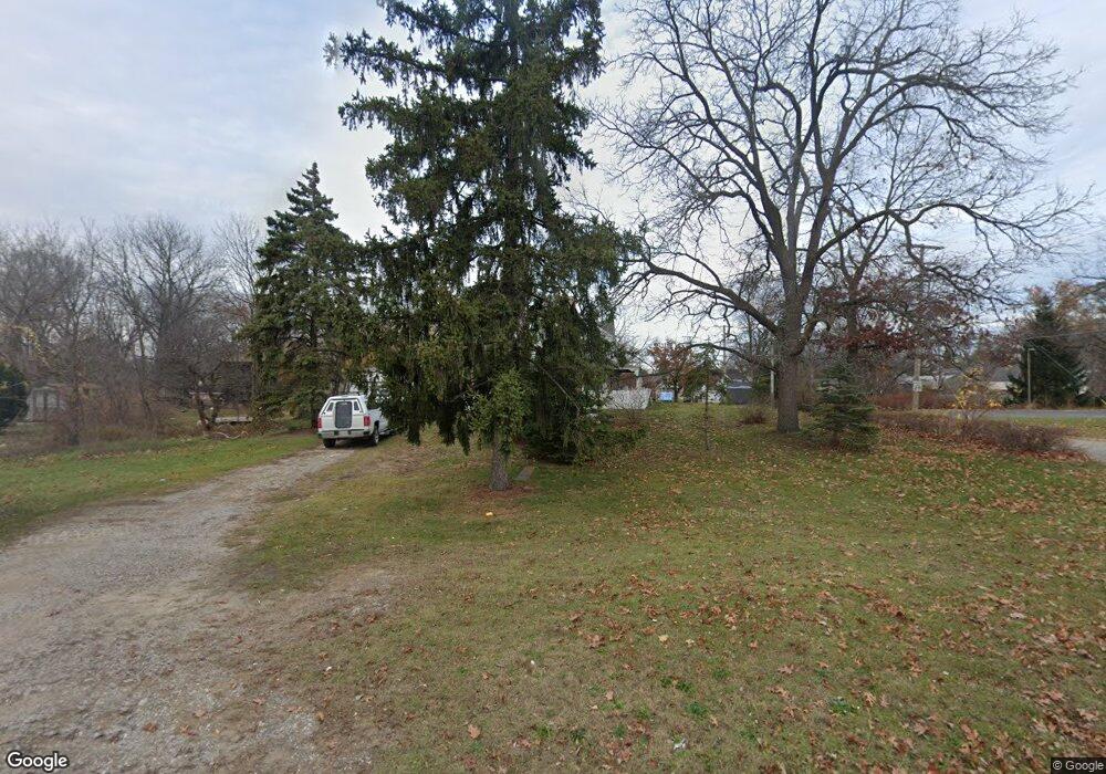 2805 Ravenswood Rd, Port Huron, MI 48060 - photo 1