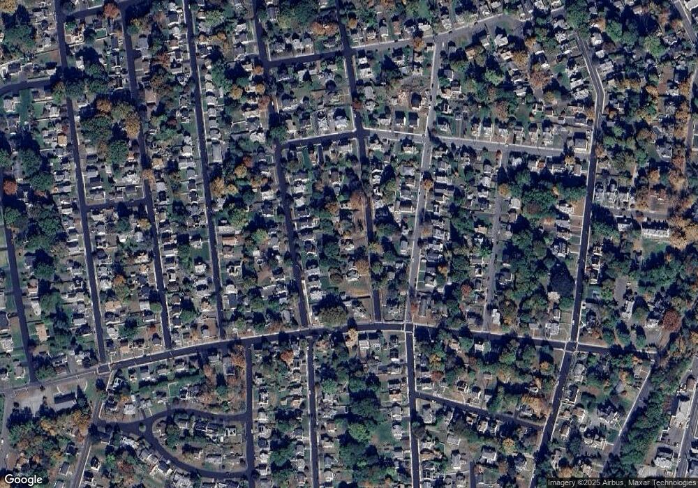 24 May Ave, Naugatuck, CT 06770 - photo 1