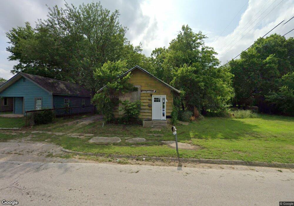105 H St NE, Ardmore, OK 73401 - photo 1