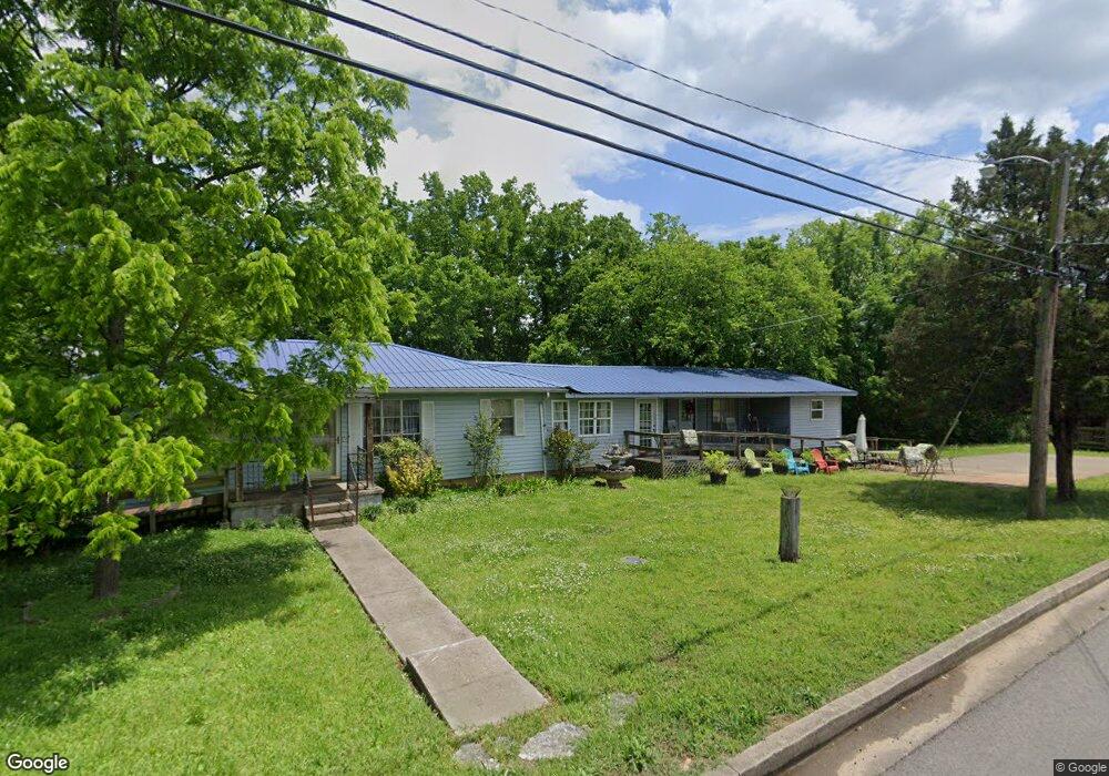 1042 Morton St, Shelbyville, TN 37160 - photo 1