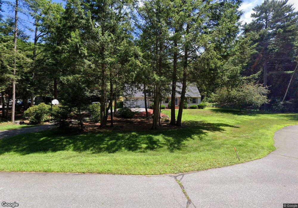 10 Meadowview Ln, Merrimack, NH 03054 - photo 1