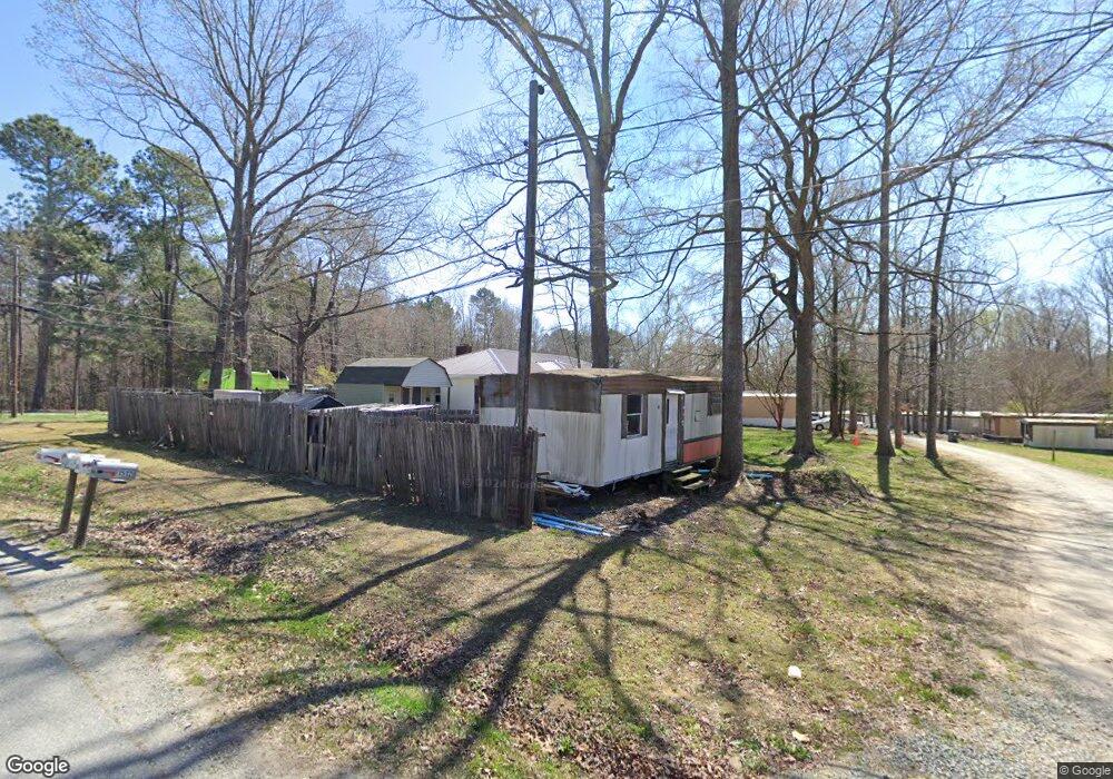 402 Center Dr, Siler City, NC 27344 - photo 1