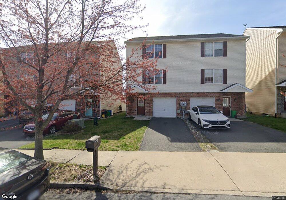 1026 W Tioga St, Allentown, PA 18103 - photo 1
