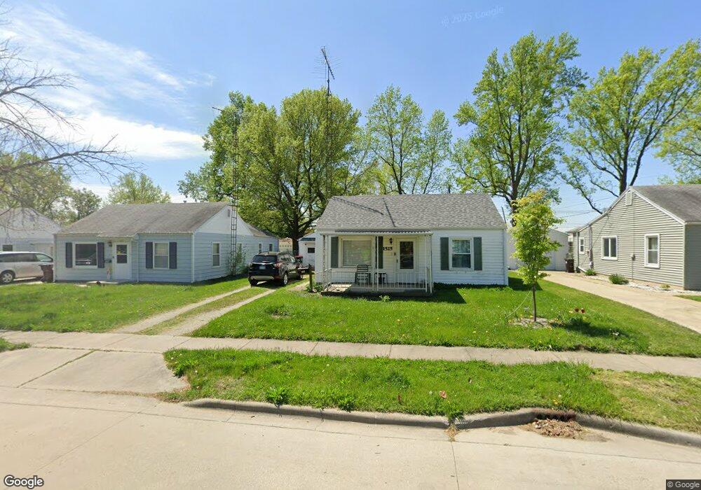 1525 Pulaski St, Lincoln, IL 62656 - photo 1