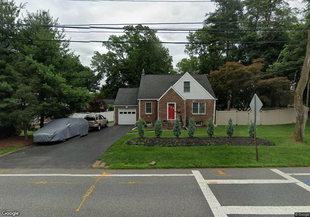 59 Knickerbocker Rd, Closter, NJ 07624 - photo 1