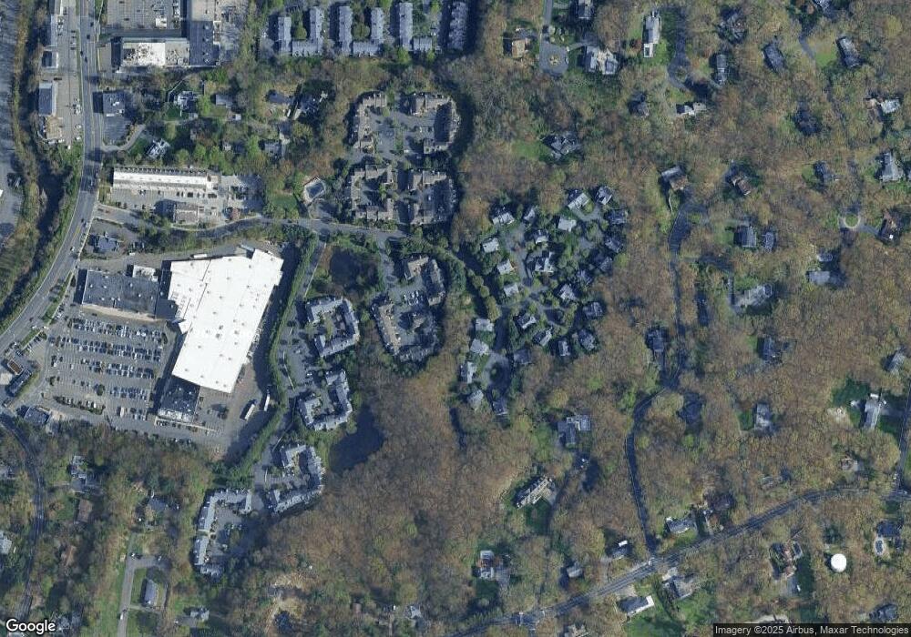 910 Foxboro Dr unit 910, Norwalk, CT 06851 - photo 1