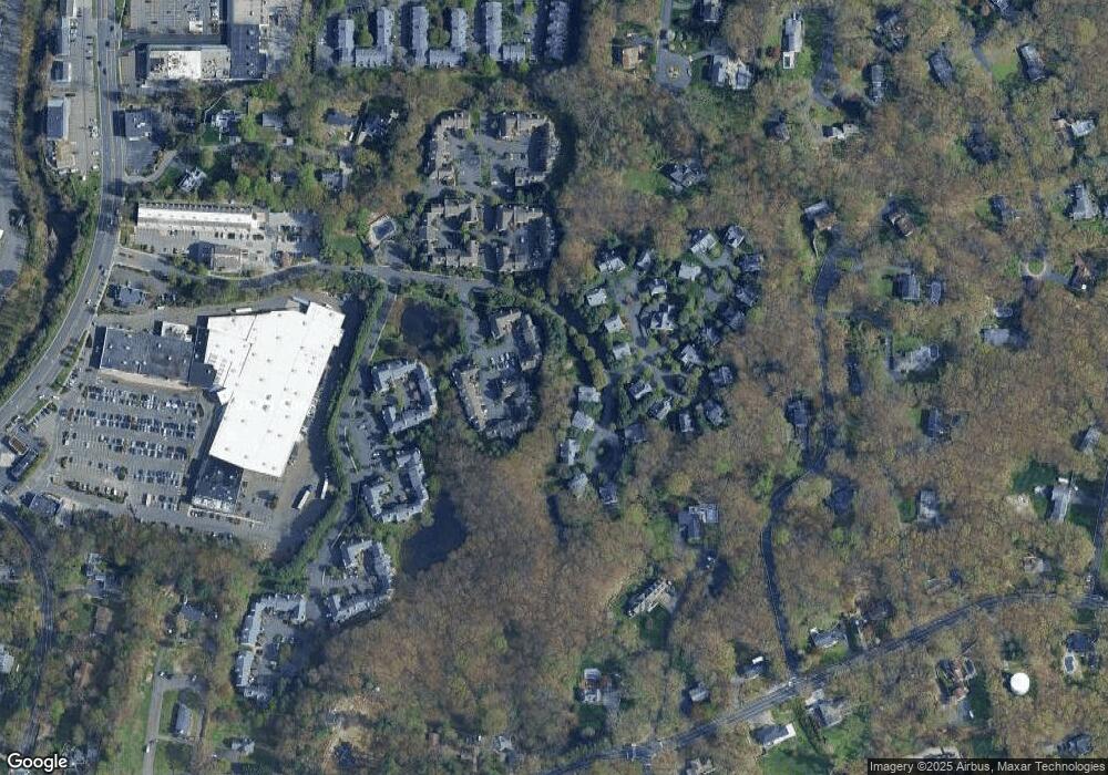 914 Foxboro Dr, Norwalk, CT 06851 - photo 1