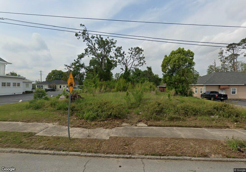 307 Ward St E, Douglas, GA 31533 - photo 1