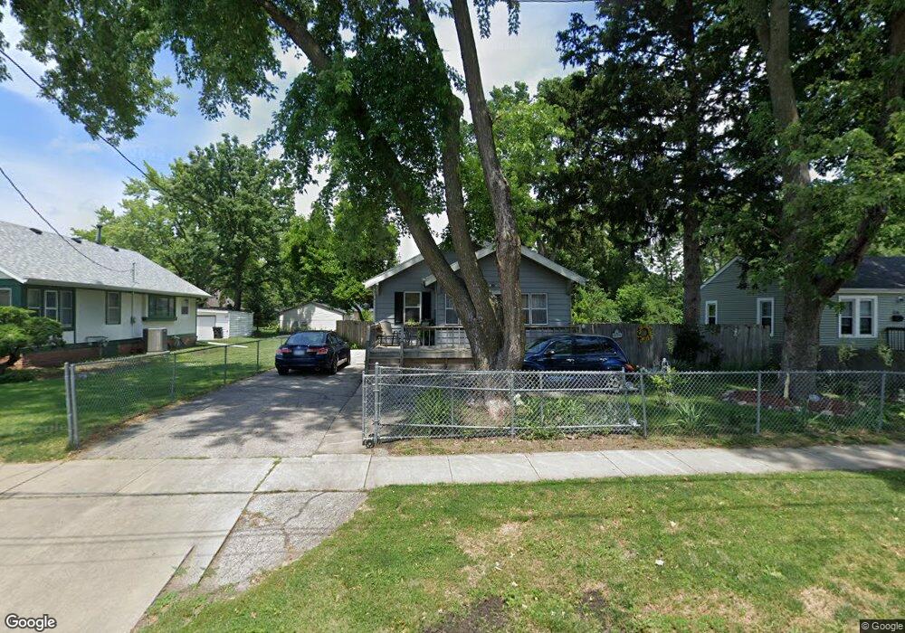 328 Hartford Ave, Des Moines, IA 50315 - photo 1