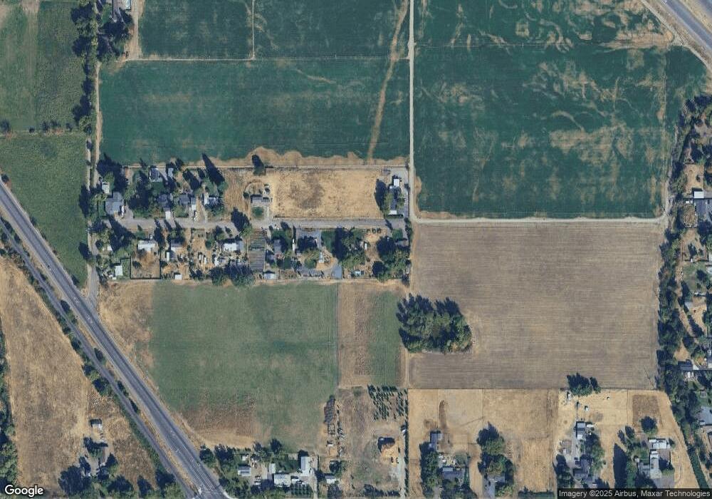 2315 Lark Ln, Central Point, OR 97502 - photo 1