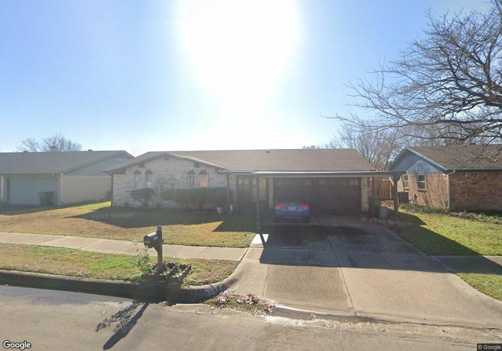 7916 Shannon Ln, North Richland Hills, TX 76180 - photo 1