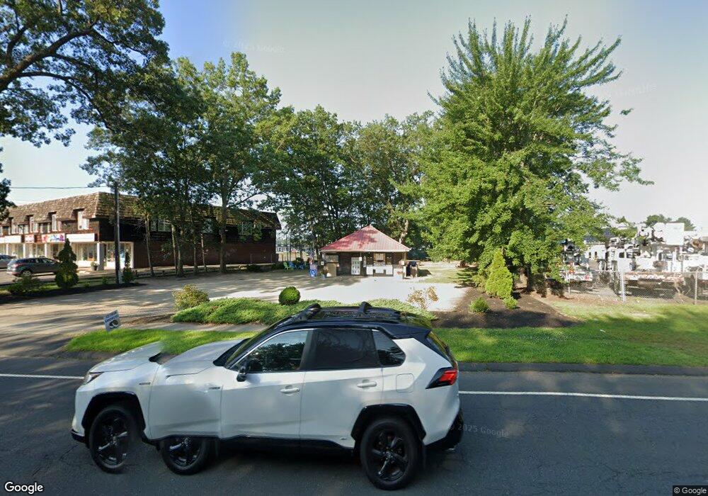 69 Old County Rd, Windsor Locks, CT 06096 - photo 1