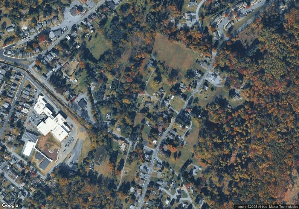 1547 Butter Ln, Reading, PA 19606 - photo 1