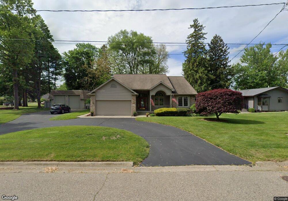 1036 Beatrice St, Flushing, MI 48433 - photo 1