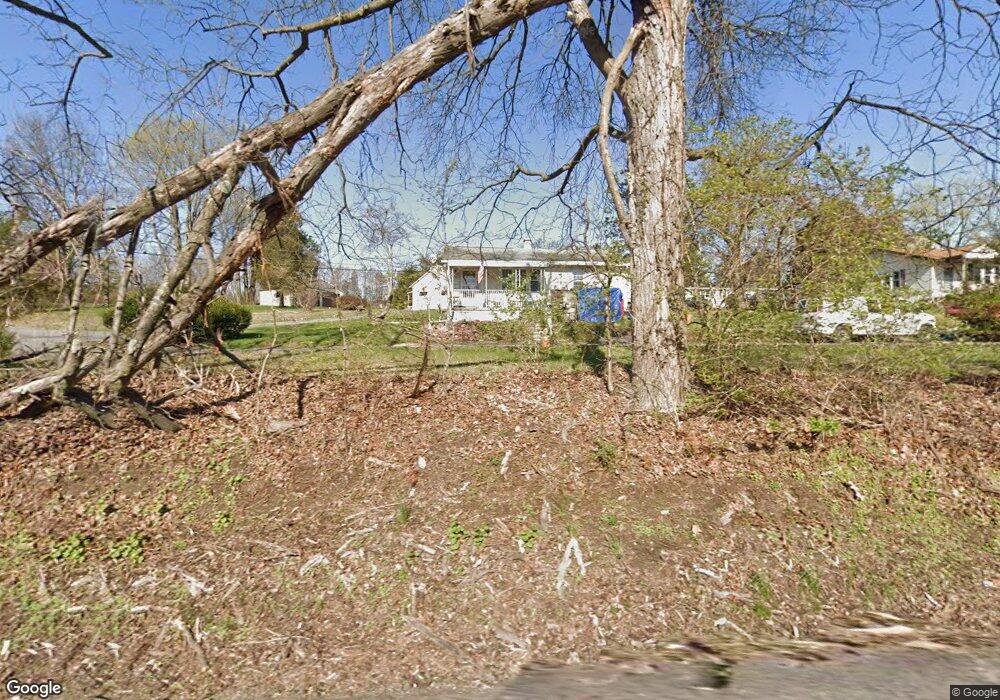 8 Pineview Ave, Mohnton, PA 19540 - photo 1