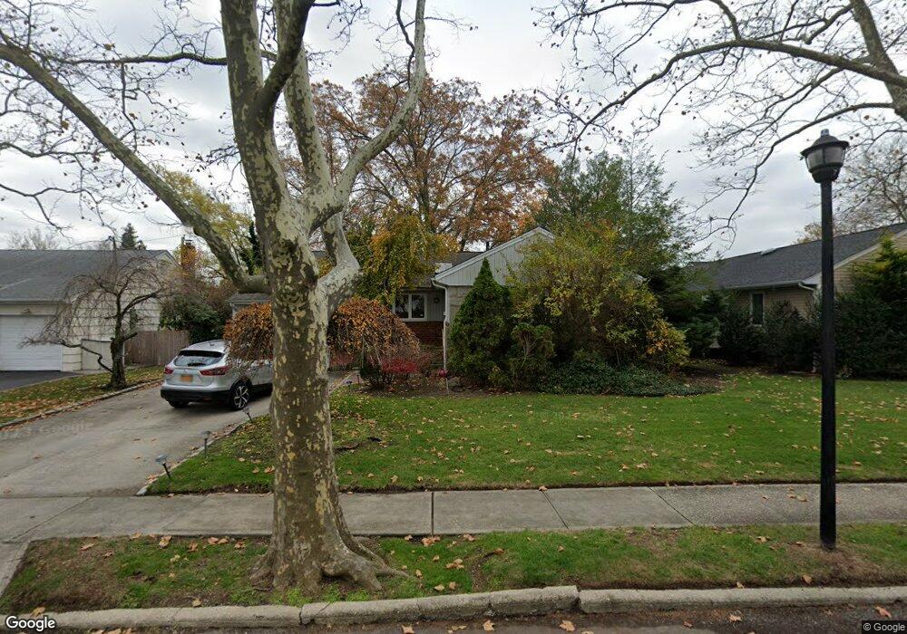 24 N Strathmore St, Valley Stream, NY 11581 - photo 1