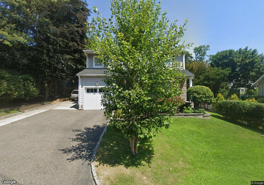 46 Roslyn Dr, Glen Head, NY 11545 - photo 1