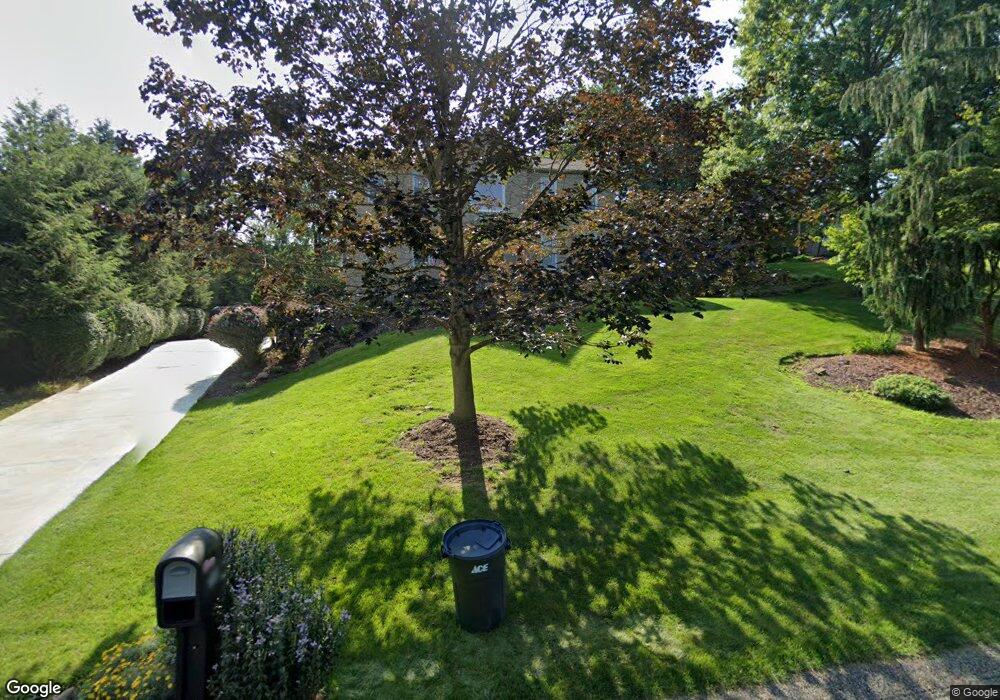 203 Arrowhead Ln, Eighty Four, PA 15330 - photo 1