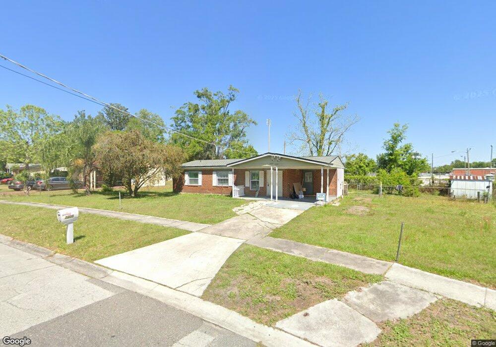 7305 Ridgeway Rd N, Jacksonville, FL 32244 - photo 1