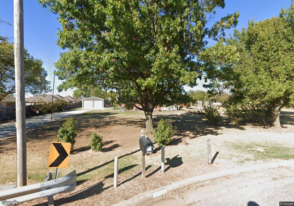 1830 W Rosa St, Shawnee, OK 74804 - photo 1