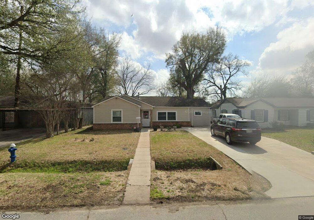 42 Farrell St, Houston, TX 77022 - photo 1