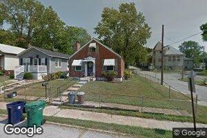 4000 Ravenwood Ave, Saint Louis, MO 63121