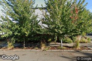 3037 SE Pine St, Portland, OR 97214