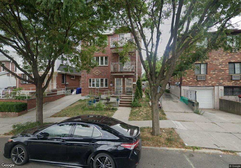 61-41 Parsons Blvd unit 2Fl, Fresh Meadows, NY 11365 - photo 1