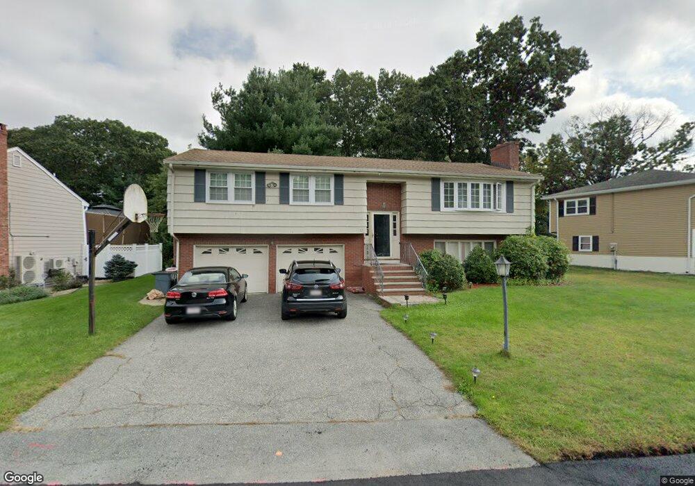 37 Fieldstone Dr, Stoneham, MA 02180 - photo 1