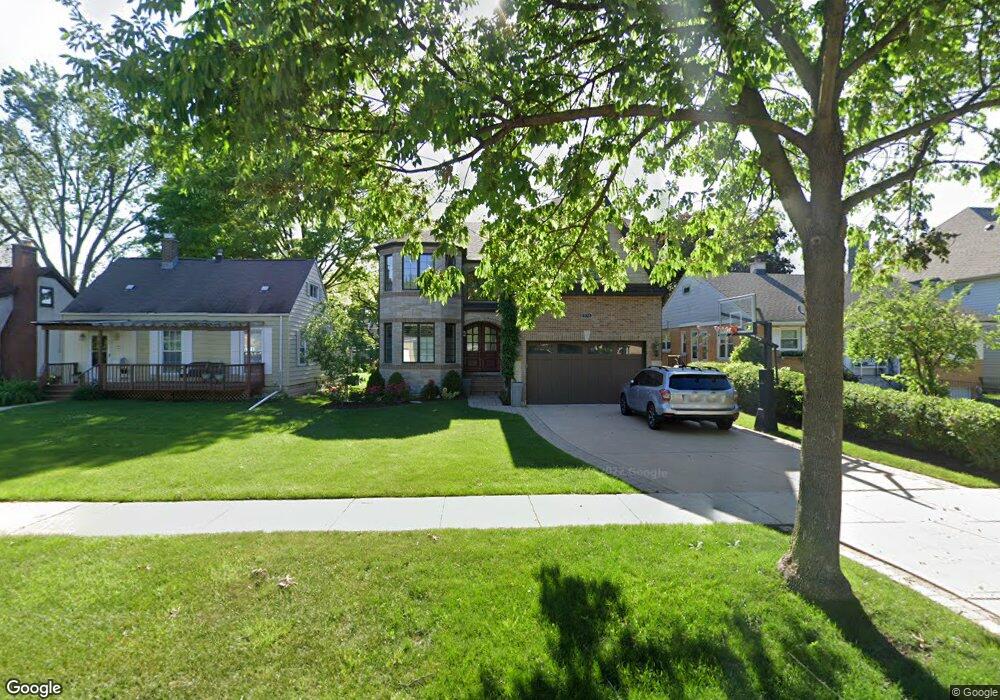 374 N Highview Ave, Elmhurst, IL 60126 - photo 1