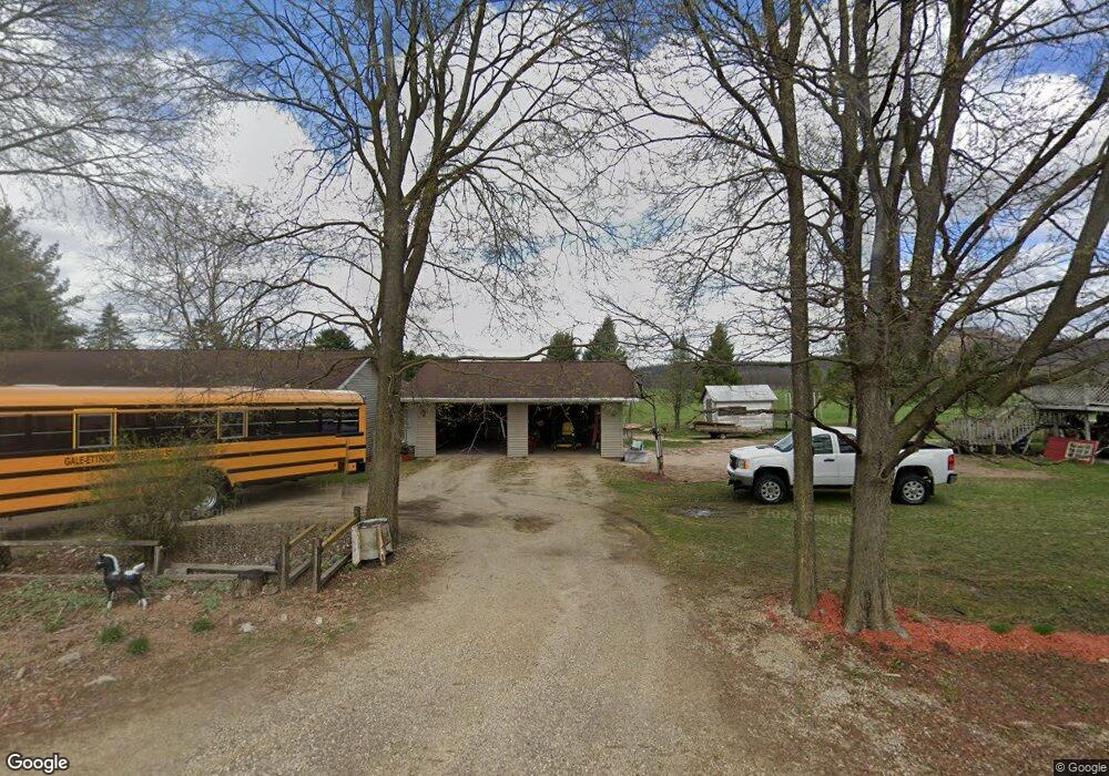 W20122 Mcgilvary Rd, Galesville, WI 54630 - photo 1