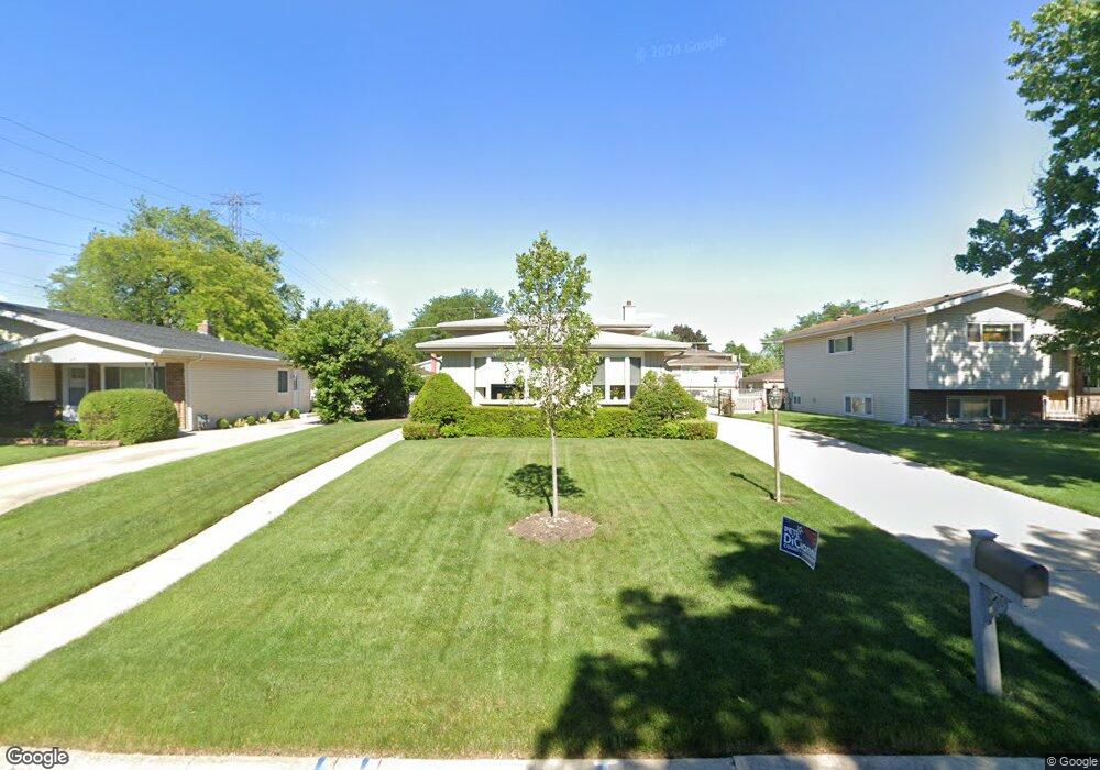 827 N Emroy Ave, Elmhurst, IL 60126 - photo 1