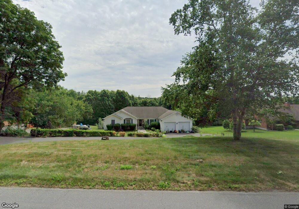 196 Duncaster Rd, Bloomfield, CT 06002 - photo 1