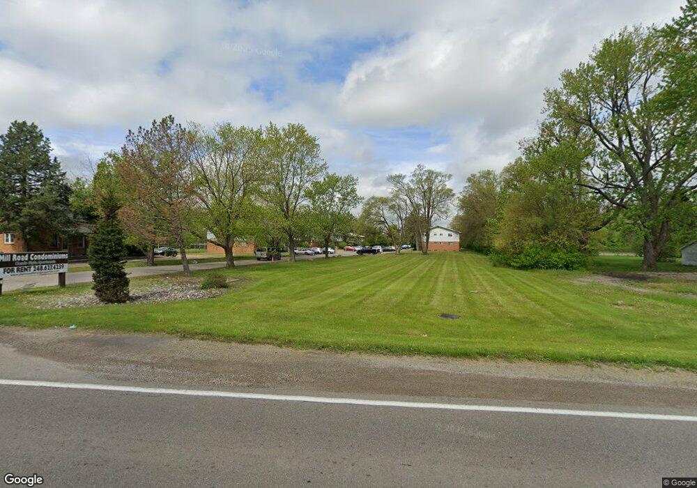 2063 Mill Rd, Flint, MI 48532 - photo 1