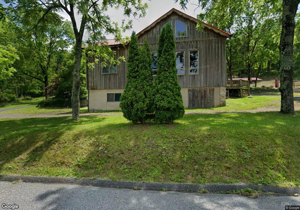 865 W Market St, Orwigsburg, PA 17961 - photo 1